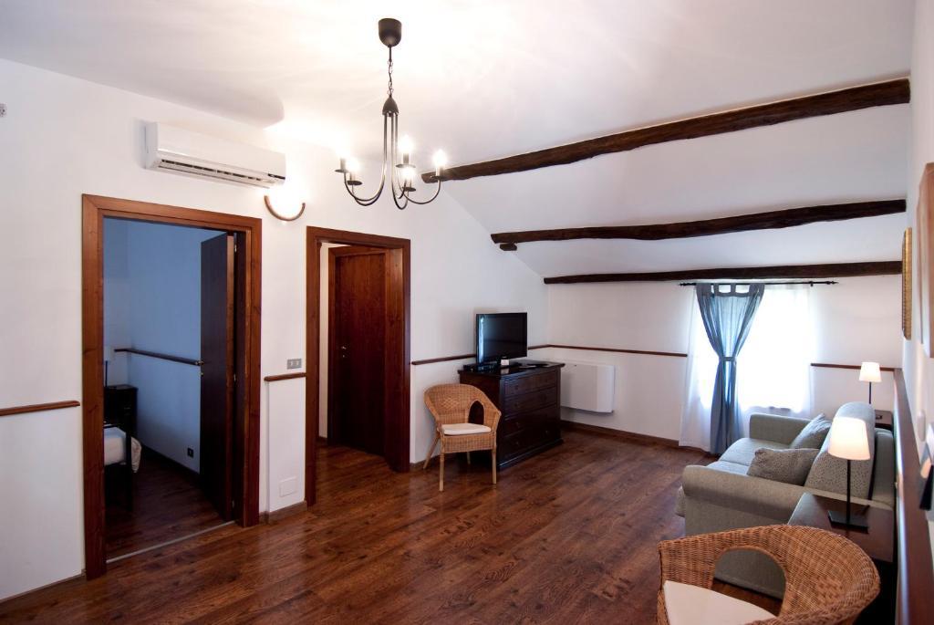 Agriturismo Villa Irelli Castellalto Habitación foto
