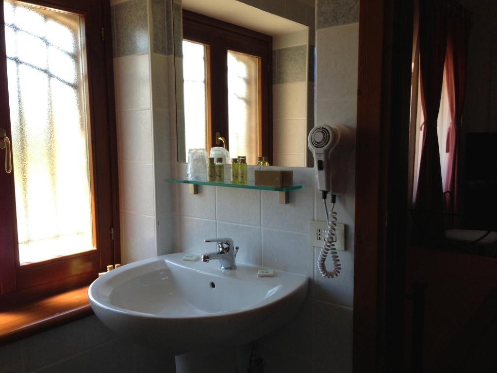Agriturismo Villa Irelli Castellalto Habitación foto